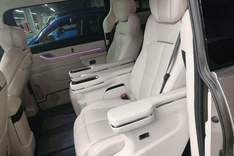 Used Geely Galaxy V900 2026 Model Jin Hui Collection Edition Left Rear Seat