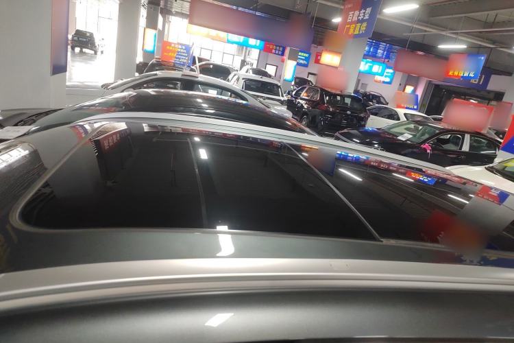 Used Geely Galaxy Xingjian 7 EM-i 2025 120km Launch+ Version Roof
