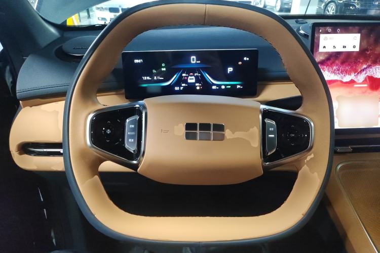 Used Geely Galaxy Xingjian 7 EM-i 2025 120km Launch+ Version Steering Wheel