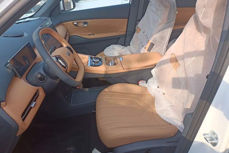 Used Geely Galaxy Xingjian 7 EM-i 2025 120km Launch+ Version Left Front Seat