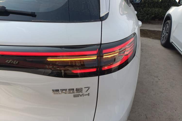 Used Geely Galaxy Xingjian 7 EM-i 2025 120km Launch+ Version Right Rear Taillight