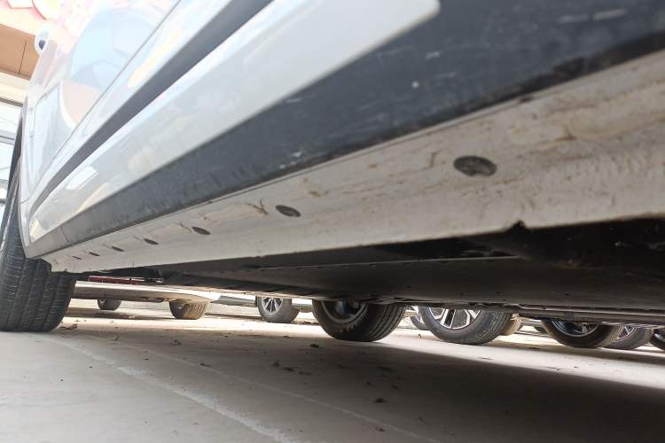 Used Geely Galaxy Xingjian 7 EM-i 2025 120km Launch+ Version Right Side Sill