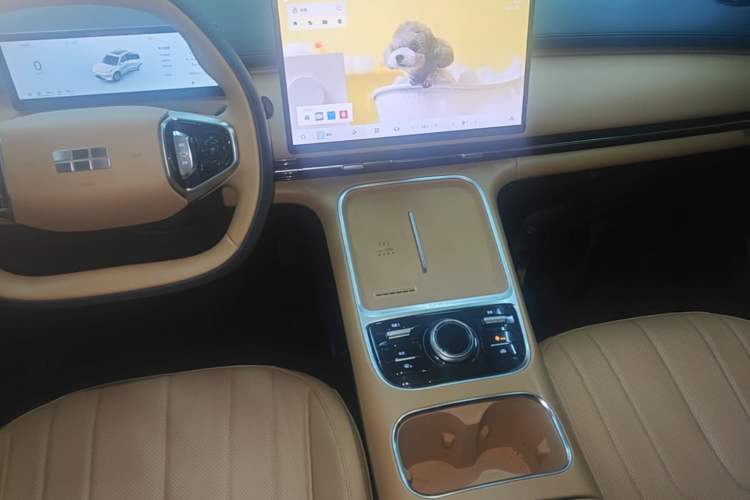 Used Geely Galaxy Xingjian 7 EM-i 2025 120km Exploration+ Version Audio And AC Panel