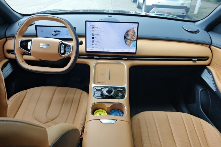 Used Geely Galaxy Xingjian 7 EM-i 2025 55km Exploration Edition Center Console