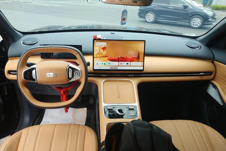 Used Geely Galaxy Xingjian 7 EM-i 2025 120km Launch+ Version Center Console