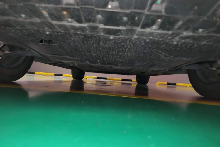 Used Geely Galaxy Xingjian 7 EM-i 2025 120km Exploration+ Version Chassis Front