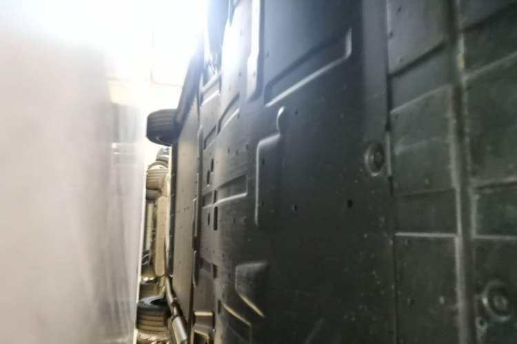 Used Geely Galaxy Xingjian 7 EM-i 2025 120km Exploration+ Version Chassis Front