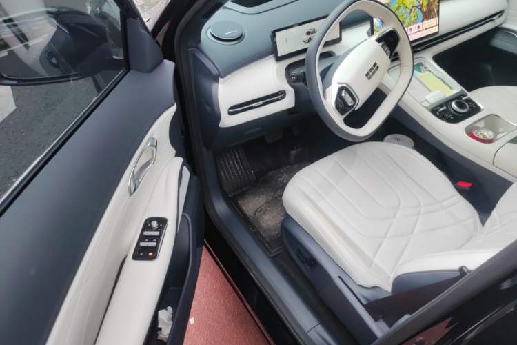 Used Geely Galaxy Xingjian 7 EM-i 2025 120km Exploration+ Version Driver Seat