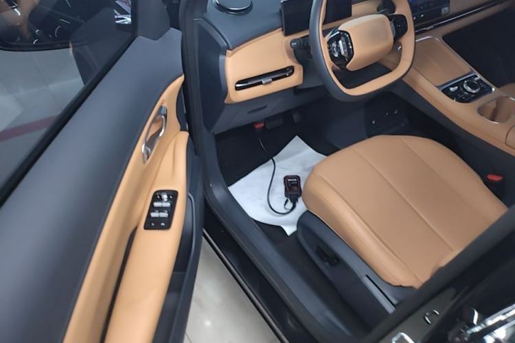 Used Geely Galaxy Xingjian 7 EM-i 2025 55 km Launch Edition Driver Seat
