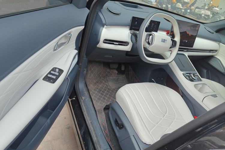 Used Geely Galaxy Xingjian 7 EM-i 2025 120km Exploration+ Version Driver Seat
