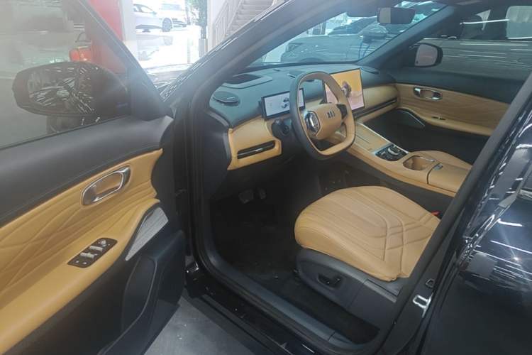 Used Geely Galaxy Xingjian 7 EM-i 2025 120km Exploration+ Version Driver Seat