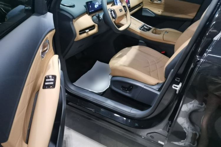 Used Geely Galaxy Xingjian 7 EM-i 2025 120km Exploration+ Version Driver Seat