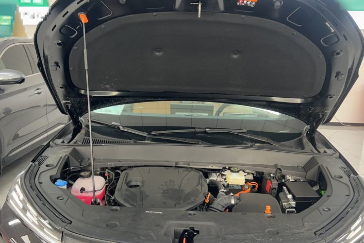 Used Geely Galaxy Xingjian 7 EM-i 2025 120km Launch+ Version Engine Bay