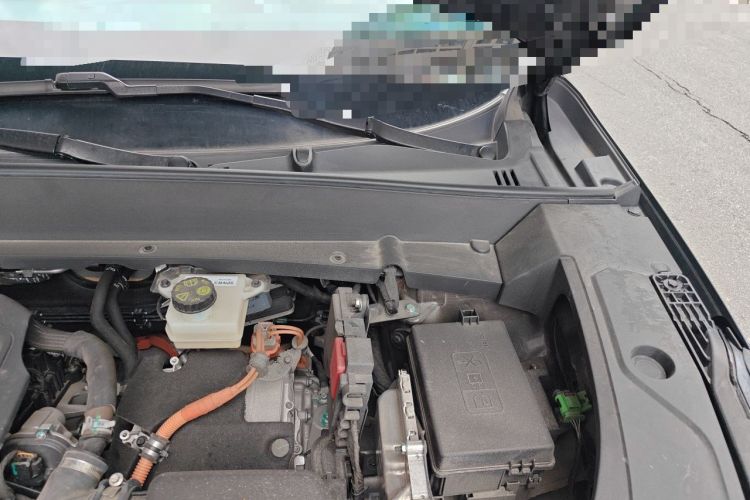 Used Geely Galaxy Xingjian 7 EM-i 2025 120km Navigator Edition Engine Bay Left