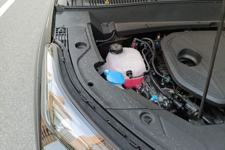 Used Geely Galaxy Xingjian 7 EM-i 2025 120km Exploration+ Version Engine Bay Right