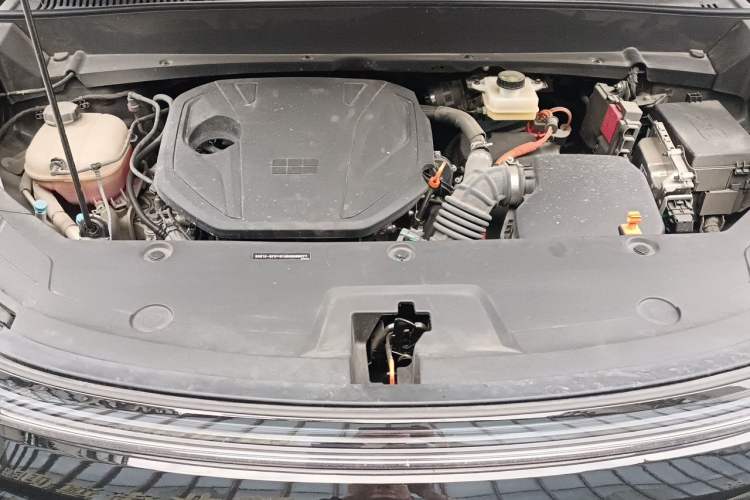 Used Geely Galaxy Xingjian 7 EM-i 2025 120km Navigator Edition Engine Bay