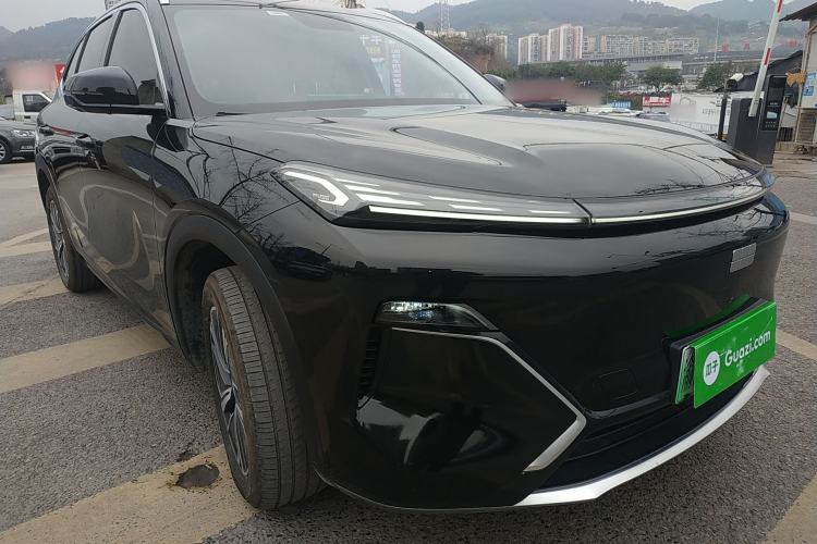 Used Geely Galaxy Xingjian 7 EM-i 2025 120km Launch+ Version Exterior 1