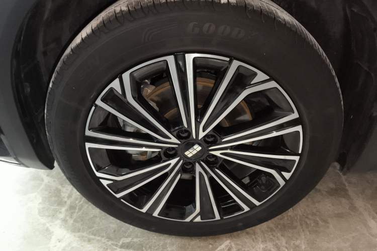 Used Geely Galaxy Xingjian 7 EM-i 2025 120km Navigator Edition Exterior 7