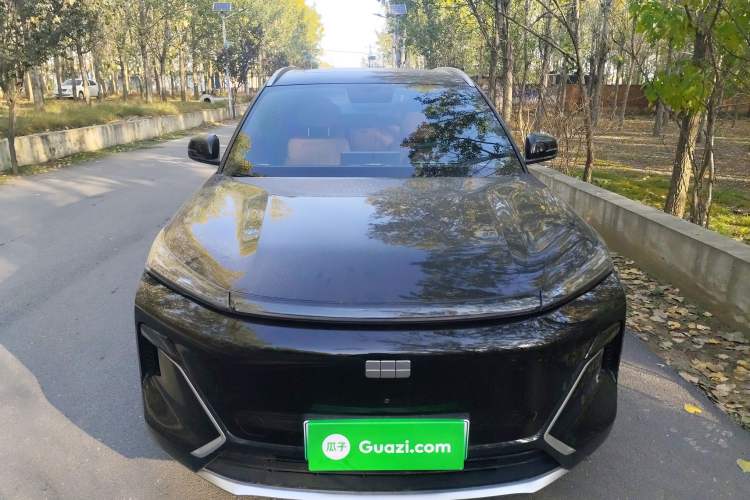 Used Geely Galaxy Xingjian 7 EM-i 2025 120km Launch+ Version Front