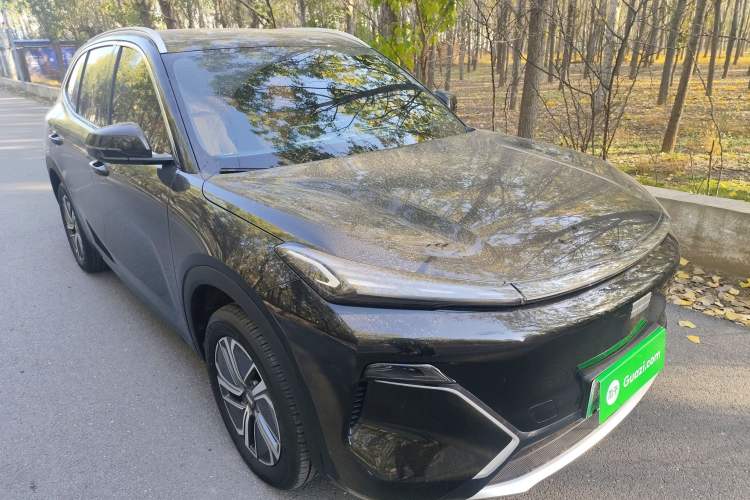 Used Geely Galaxy Xingjian 7 EM-i 2025 120km Launch+ Version Front Right 45 Deg