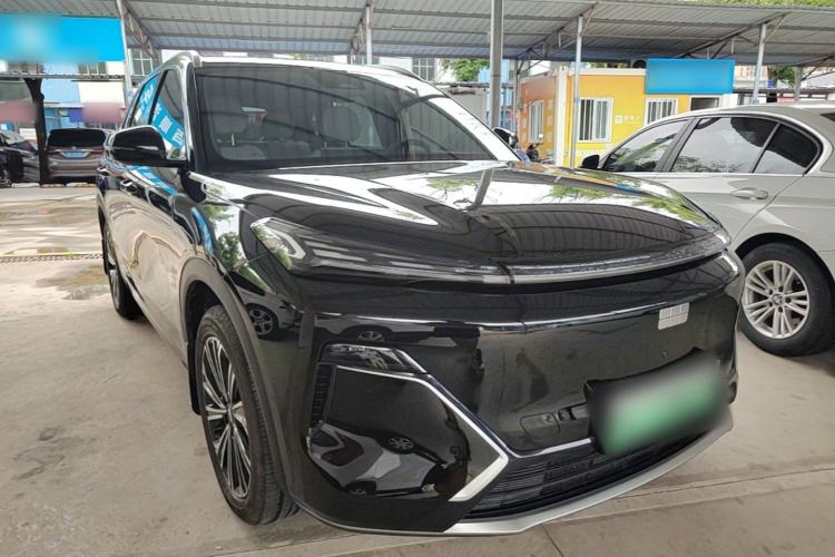 Used Geely Galaxy Xingjian 7 EM-i 2025 120km Navigator Edition Front Right 45 Deg
