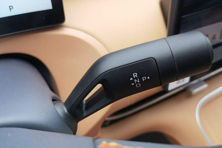 Used Geely Galaxy Xingjian 7 EM-i 2025 120km Exploration+ Version Gear Lever