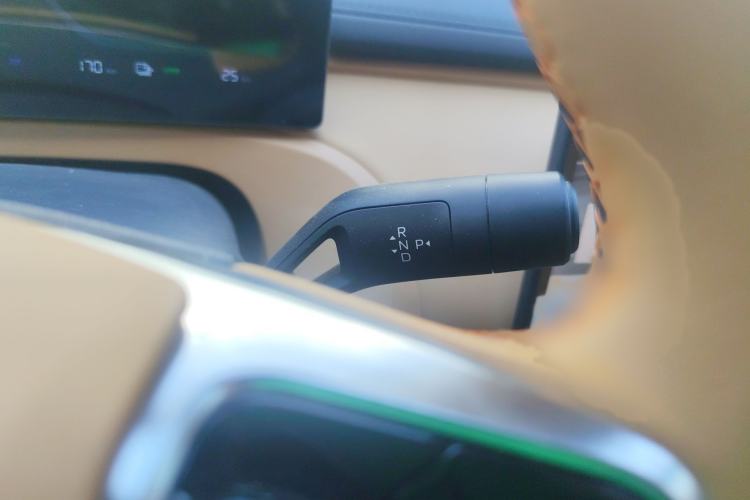 Used Geely Galaxy Xingjian 7 EM-i 2025 120km Launch+ Version Gear Lever