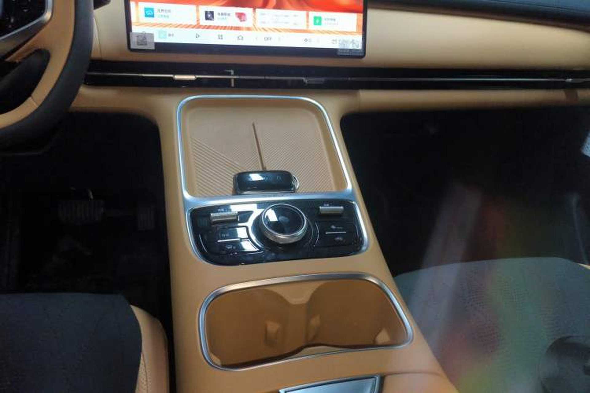 Used Geely Galaxy Xingjian 7 EM-i 2025 120km Launch+ Version Gear Lever