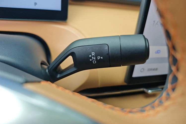 Used Geely Galaxy Xingjian 7 EM-i 2025 55km Exploration Edition Gear Lever