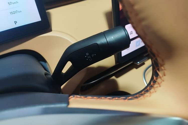 Used Geely Galaxy Xingjian 7 EM-i 2025 120km Navigator Edition Gear Lever