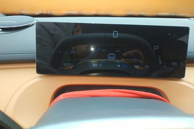 Used Geely Galaxy Xingjian 7 EM-i 2025 120km Launch+ Version Instrument Cluster