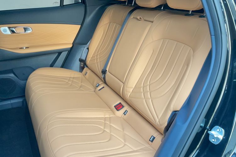 Used Geely Galaxy Xingjian 7 EM-i 2025 120km Exploration+ Version Interior 1