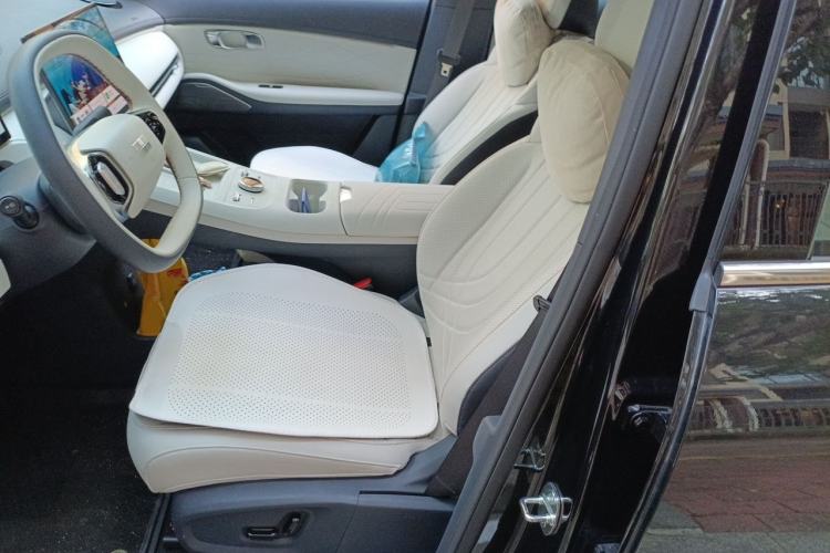 Used Geely Galaxy Xingjian 7 EM-i 2025 120km Exploration+ Version Left Front Seat