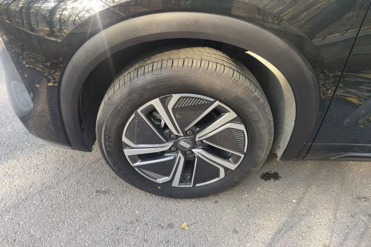 Used Geely Galaxy Xingjian 7 EM-i 2025 120km Launch+ Version Left Front Wheel Hub