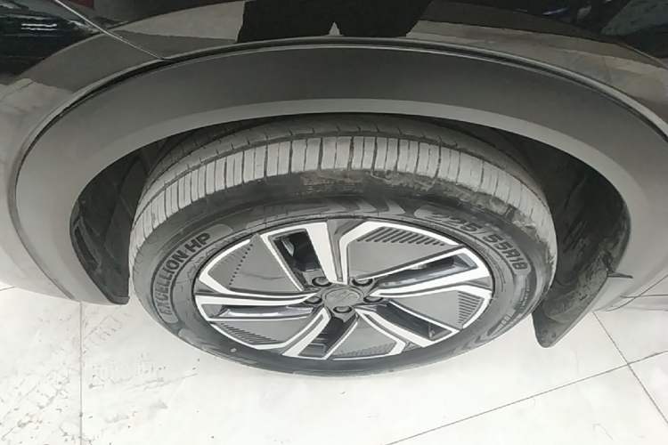 Used Geely Galaxy Xingjian 7 EM-i 2025 120km Exploration+ Version Left Front Wheel Hub