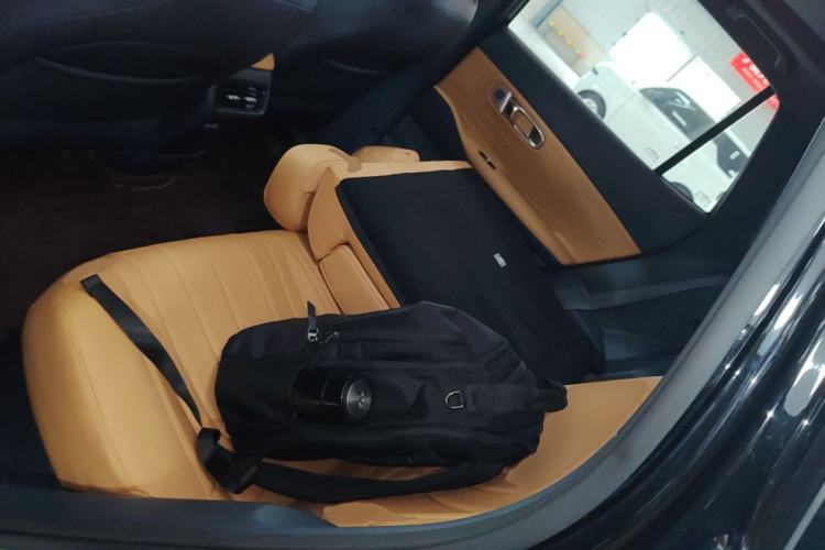 Used Geely Galaxy Xingjian 7 EM-i 2025 120km Navigator Edition Left Rear Seat