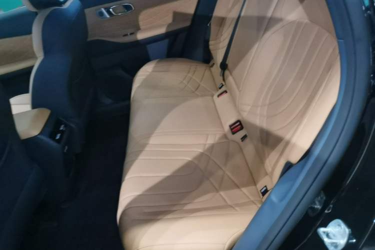 Used Geely Galaxy Xingjian 7 EM-i 2025 120km Exploration+ Version Left Rear Seat