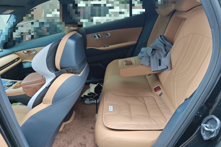 Used Geely Galaxy Xingjian 7 EM-i 2025 120km Navigator Edition Left Rear Seat