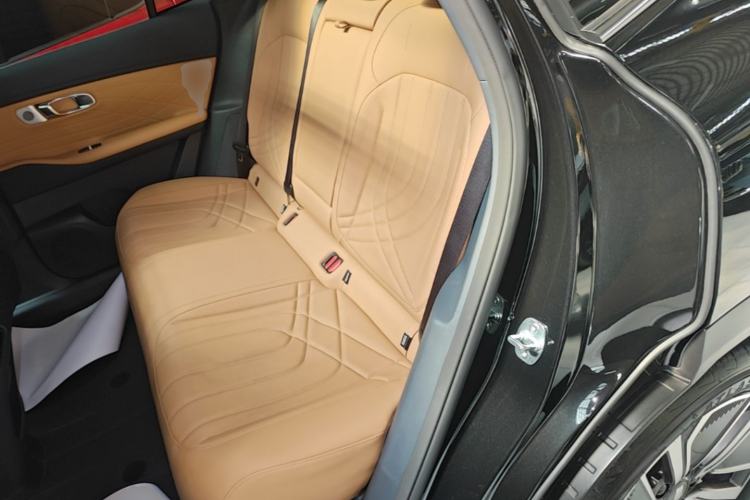 Used Geely Galaxy Xingjian 7 EM-i 2025 120km Exploration+ Version Left Rear Seat