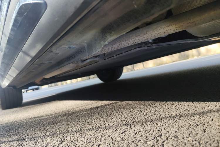 Used Geely Galaxy Xingjian 7 EM-i 2025 120km Launch+ Version Left Side Sill