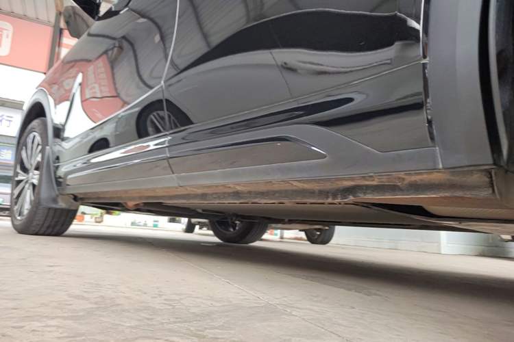 Used Geely Galaxy Xingjian 7 EM-i 2025 120km Navigator Edition Left Side Sill