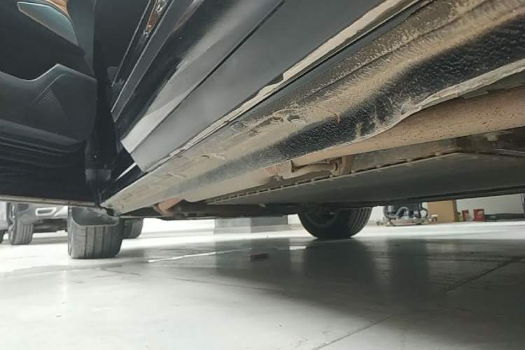 Used Geely Galaxy Xingjian 7 EM-i 2025 120km Exploration+ Version Left Side Sill