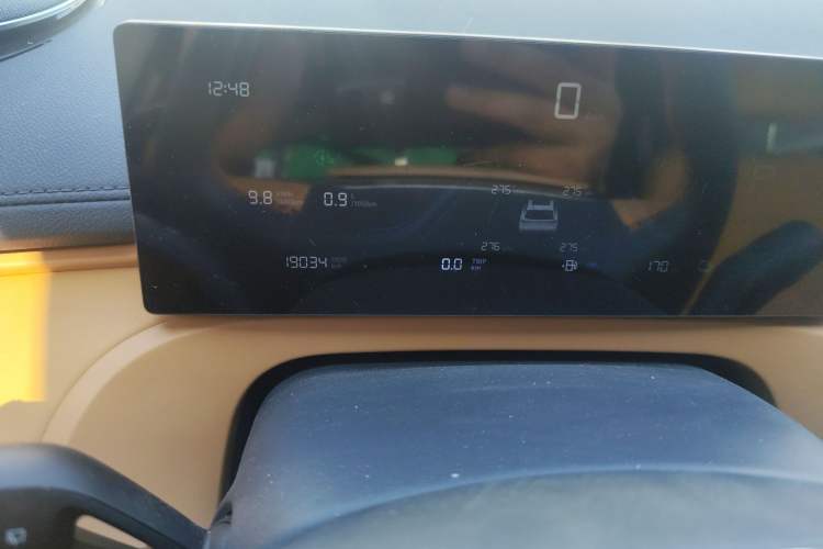 Used Geely Galaxy Xingjian 7 EM-i 2025 120km Launch+ Version Odometer Close Up