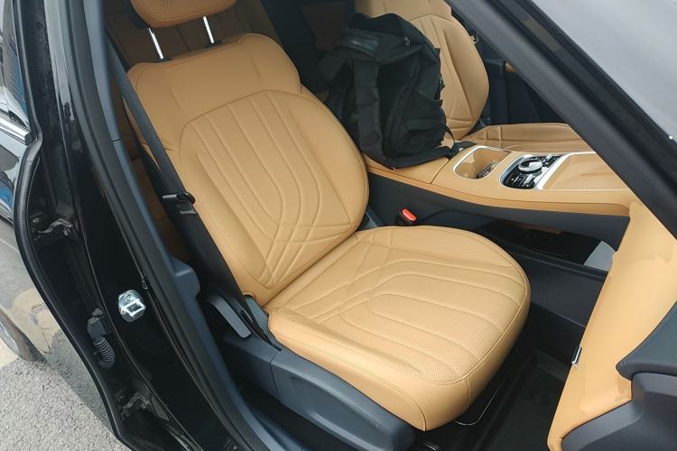 Used Geely Galaxy Xingjian 7 EM-i 2025 120km Launch+ Version Right Front Seat