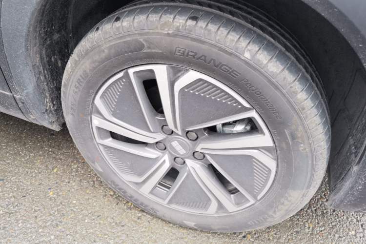 Used Geely Galaxy Xingjian 7 EM-i 2025 120km Exploration+ Version Right Front Wheel Hub