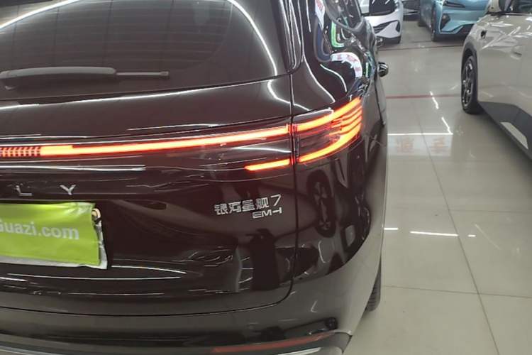 Used Geely Galaxy Xingjian 7 EM-i 2025 55 km Launch Edition Right Rear Taillight