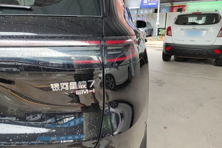Used Geely Galaxy Xingjian 7 EM-i 2025 120km Navigator Edition Right Rear Taillight