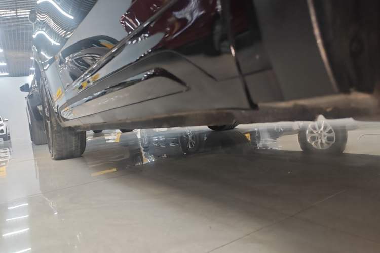 Used Geely Galaxy Xingjian 7 EM-i 2025 120km Exploration+ Version Right Side Sill