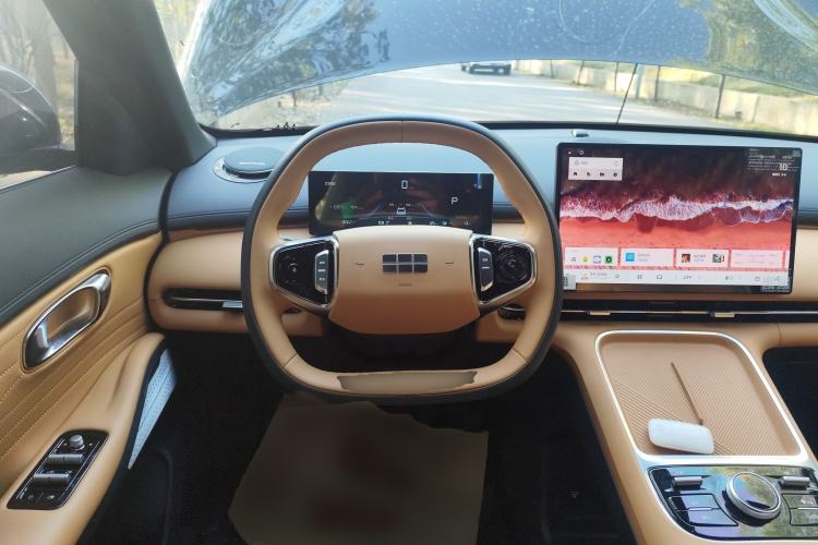 Used Geely Galaxy Xingjian 7 EM-i 2025 120km Launch+ Version Steering Wheel