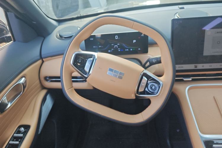Used Geely Galaxy Xingjian 7 EM-i 2025 120km Launch+ Version Steering Wheel